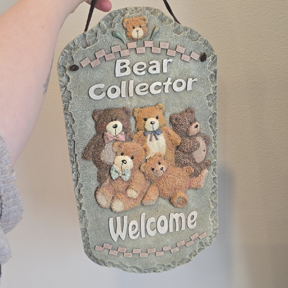 Vintage Bear Collector Welcome Wall Plaque - Pastel Teddy Bears